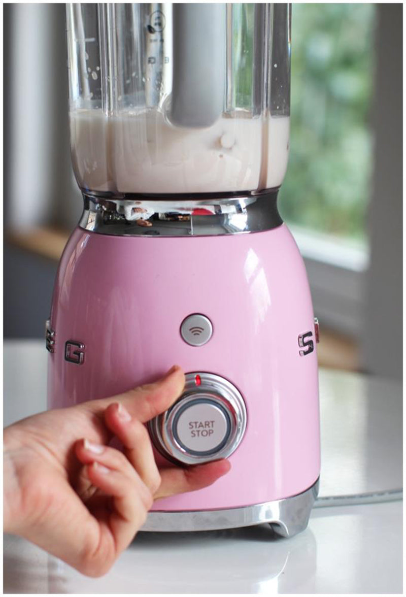Smeg: Blender 1.5 Liters - 800 Watt - Pastel Pink