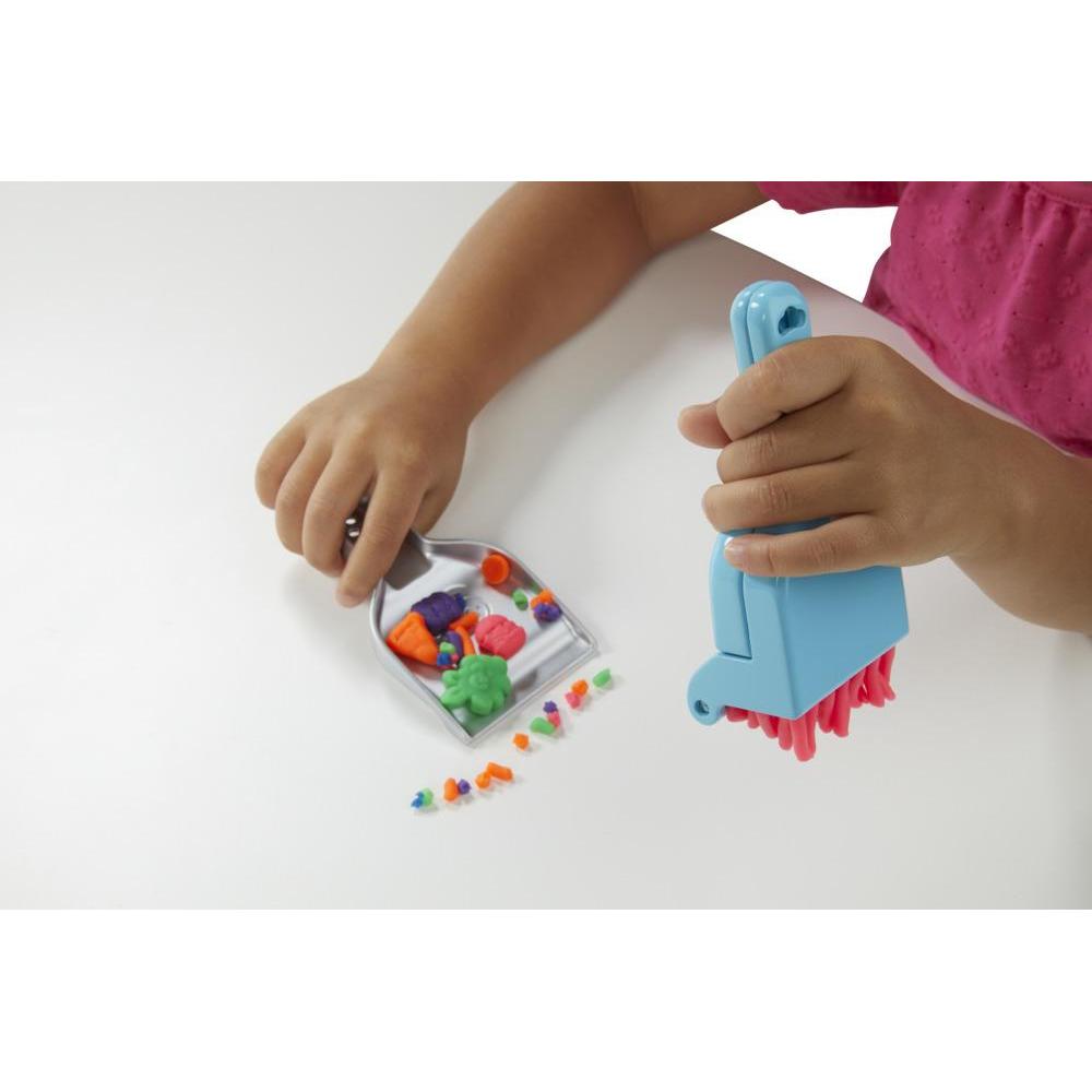Play-Doh Zoom Vacuum And Cleanup Set