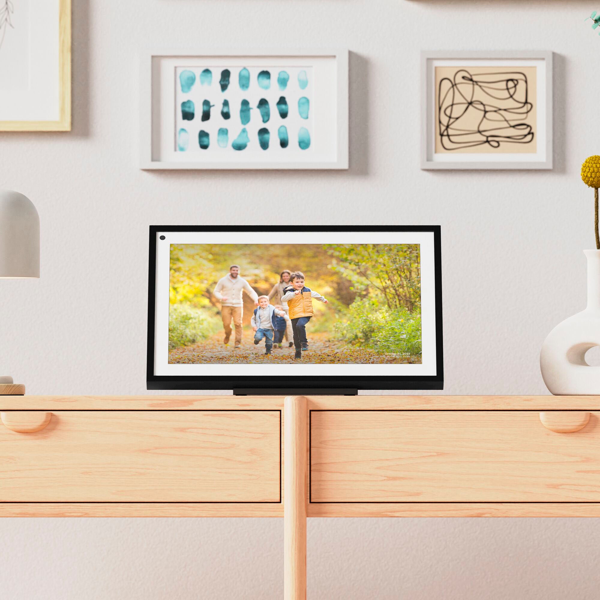 Amazon Echo Show 15 Full HD 15.6"" smart display & family organization with Alexa