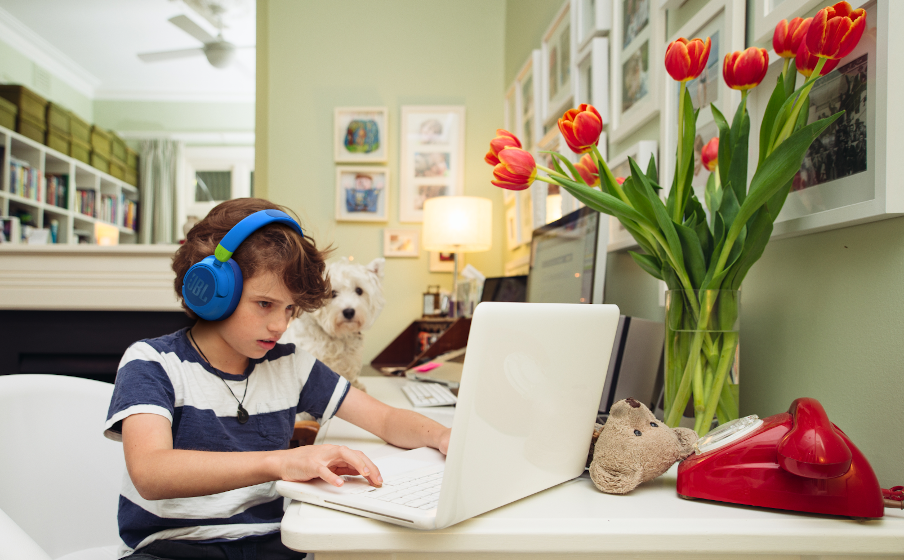 JBL: JR 460NC - Wireless over-ear Noise Cancelling kids headphones